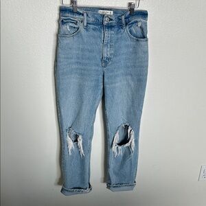 Abercrombie & Fitch Women's Light Blue Distressed Jeans